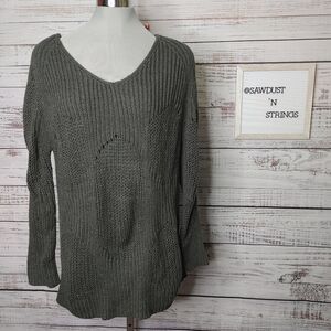 GREY chunky knit sweater size M/L